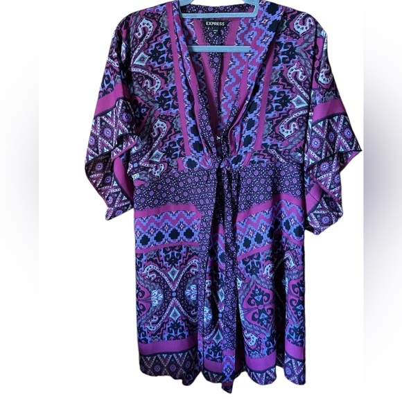 Express Casual Boho Butterfly Sleeve Keyhole Breast with long Tie Size Large - Picture 5 of 8